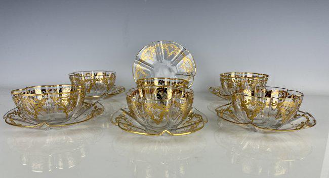SET OF 6 GILT MOSER FINGER BOWLS AND UNDER PLATE (1 of 3)