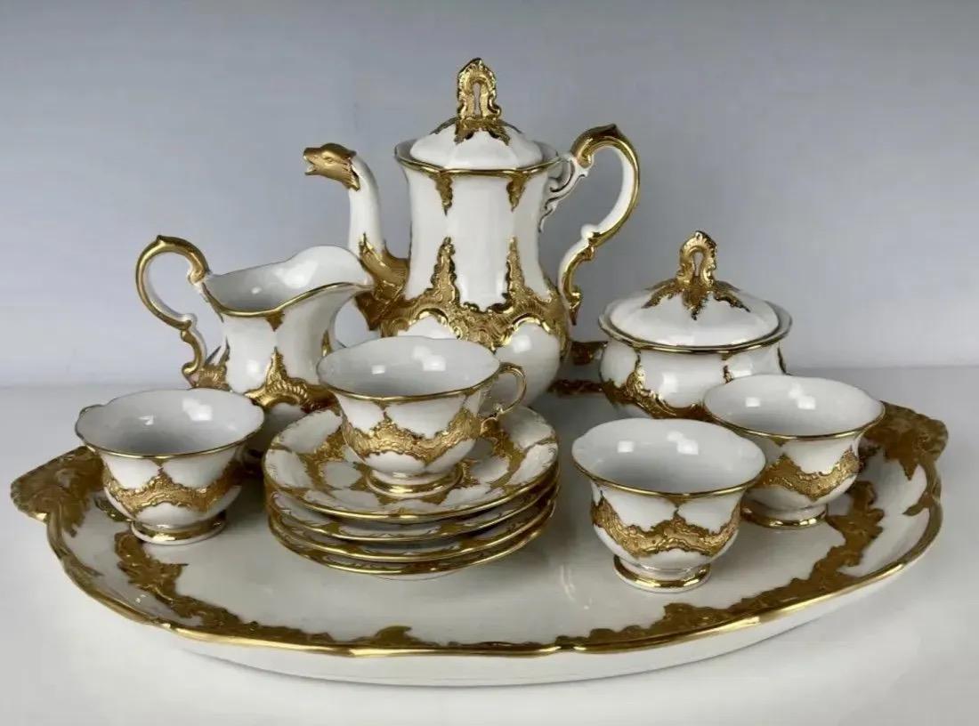 MEISSEN TEA SET WITH TRAY & 4 CUP AND SAUCERS (1 of 7)