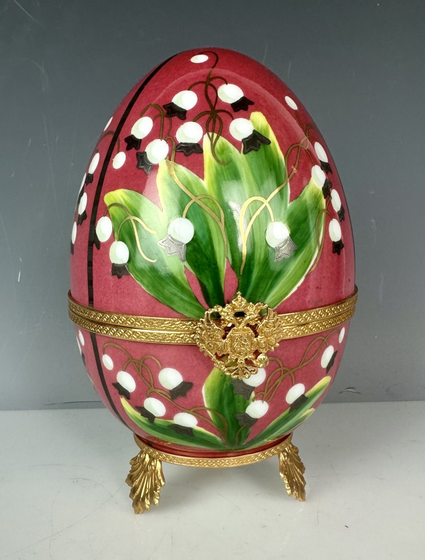 A LARGE IMPERIAL FABERGE LIMOGE ENAMELLED PORCELAIN EGG (1 of 3)