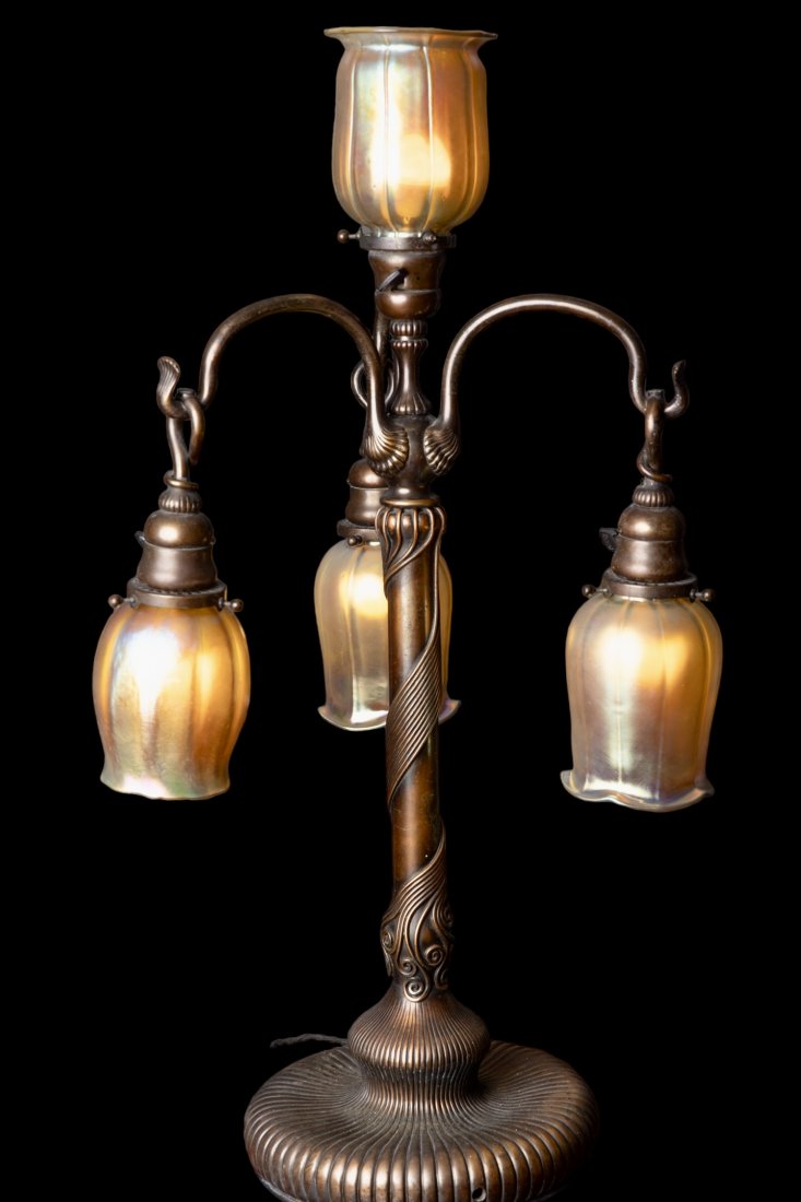 TIFFANY STUDIO LAMP (1 of 7)