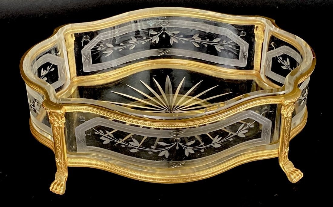 DORE BRONZE AND ETCHED BACCARAT CRYSTAL BOWL: Circa 1900. Measures 8.5 inches long. In good condition. Estimate $600-800