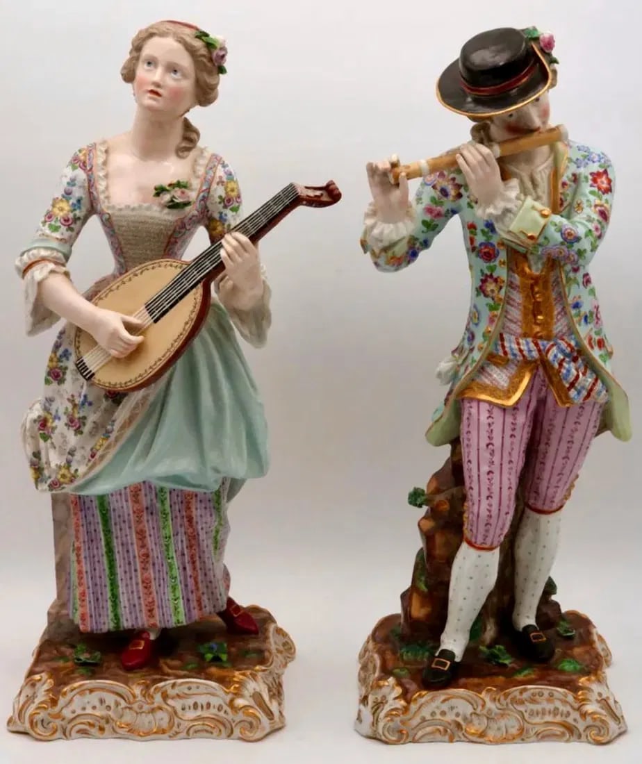 A LARGE PAIR OF MEISSEN MUSICIANS (1 of 5)