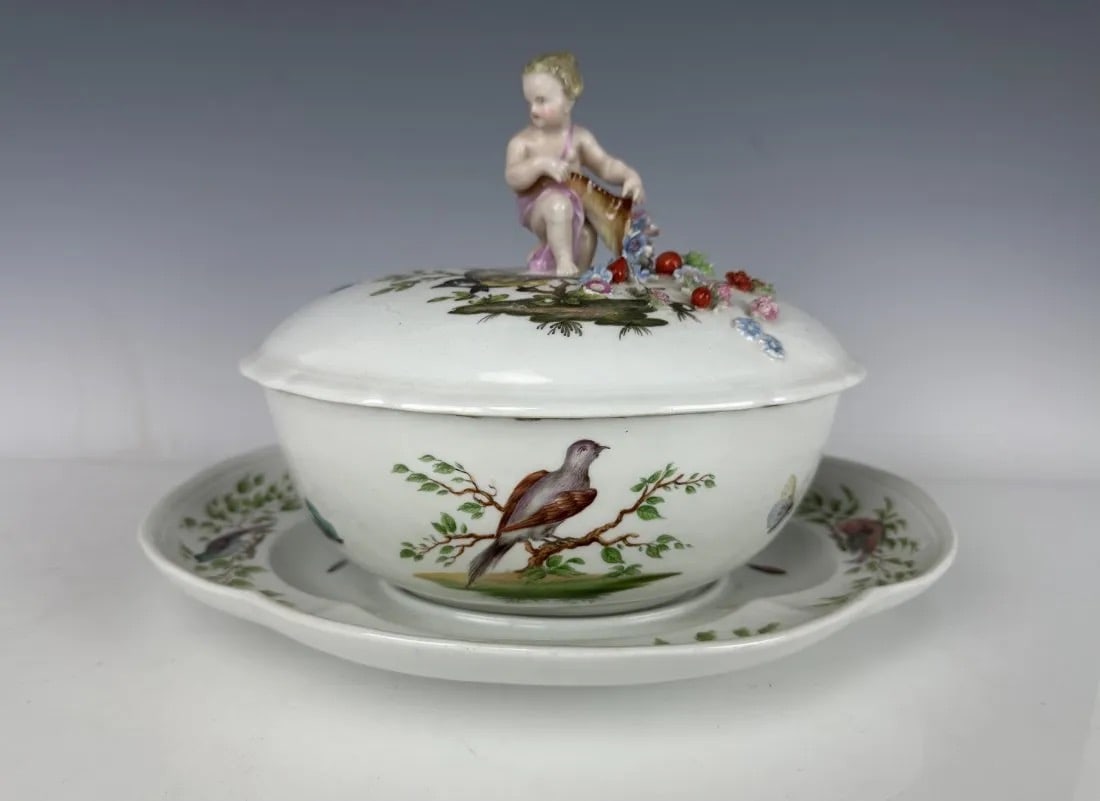 ANTIQUE MEISSEN PORCELAIN SERVING DISH AND COVER (1 of 4)
