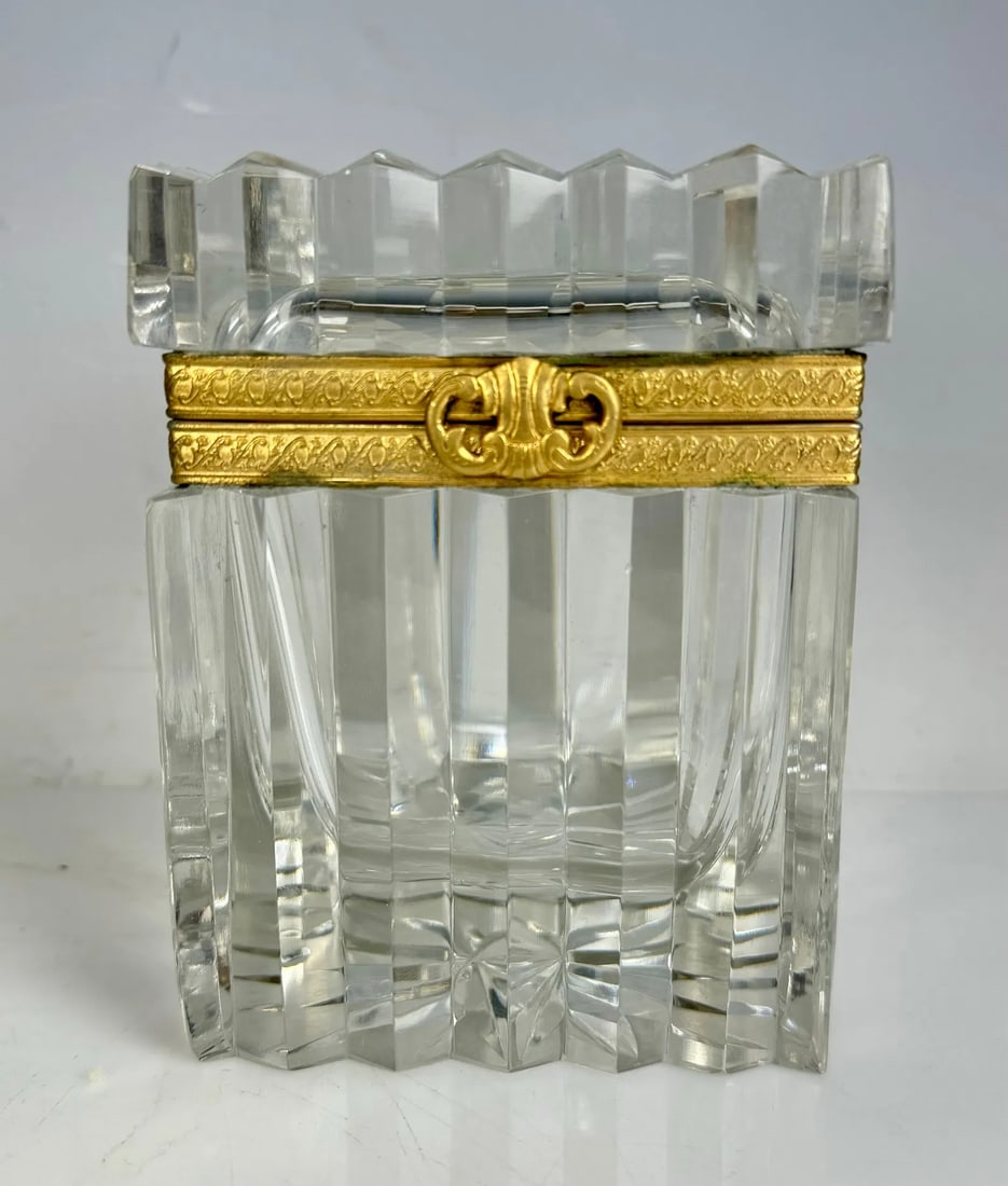 ORMOLU MOUNTED CUT CRYSTAL BOX (1 of 4)