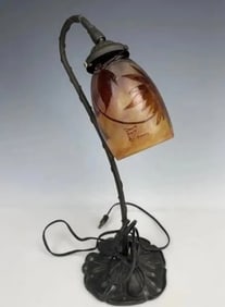 SIGNED ANTIQUE DAUM NANCY BODOIR LAMP