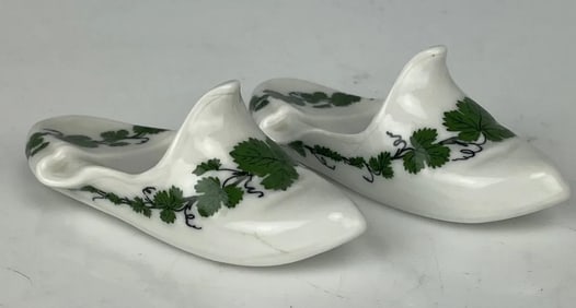 APAIR OF MEISSEN MINIATURE SHOES
