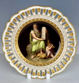A MAGNIFICENT MASTER PAINTED RETICULATED MEISSEN PLATE