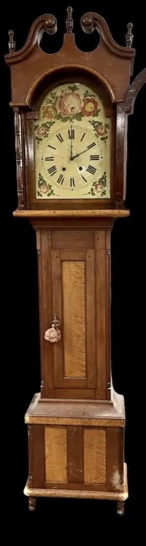 A GOOD 18TH C. AMERICAN GRANDFATHER CLOCK (1 of 8)