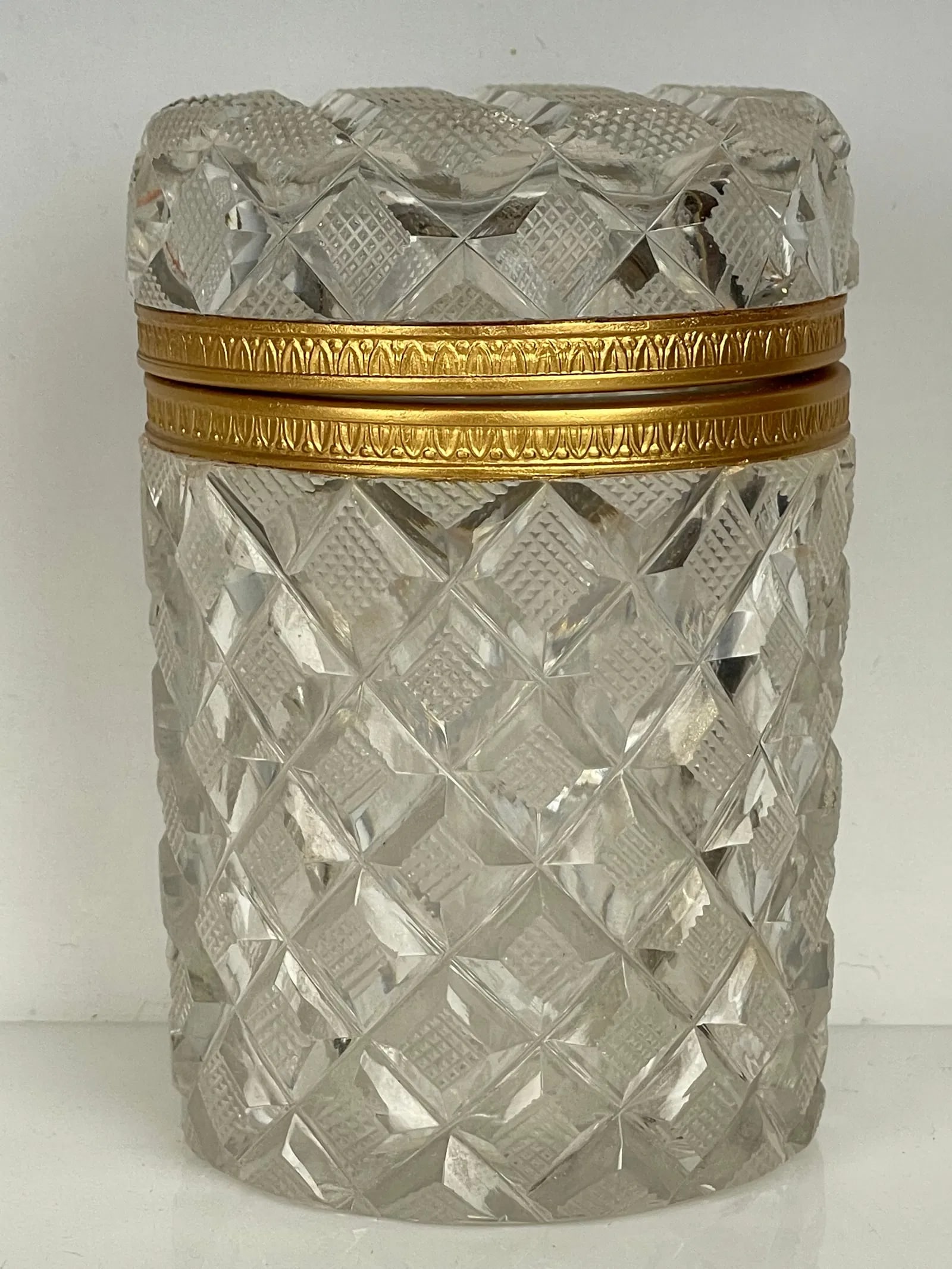 ORMOLU MOUNTED BACCARAT CRYSTAL BOX: Circa 1900. Measures 2.5 inchesm x 4 inchesm h. In good condition. Estimate $500-600