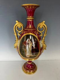 A LARGE ROYAL VIENNA VASE