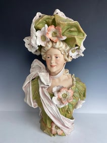 A LARGE ART NOUVEAU ROYAL DUX PORCELAIN BUST