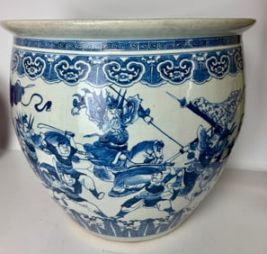 A LARGE CHINESE PORCELAIN FISH BOWL