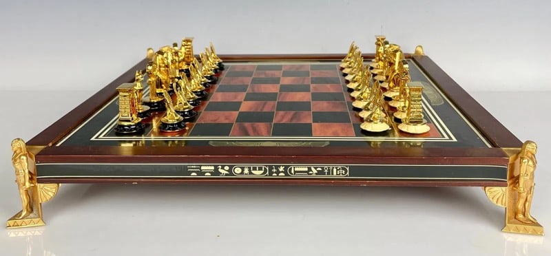 FRANKLIN MINT TUTANKHAMON CHESS SET: Estimate $1000-1200