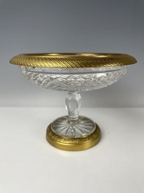 DORE BRONZE AND BACCARAT CRYSTAL CENTERPIECE: Circa 1900. Measures 7 inches diameter. Good condition. Estimate $800-1.200