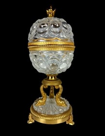 DORE BRONZE AND BACCARAT CRYSTAL BOX AND COVER