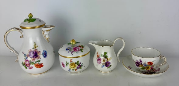 19TH C. MEISSEN TEA SET