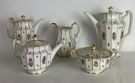 FLORA DANICA PORCELAIN TEA SET