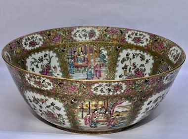A PALATIAL CHINESE ROSE CANTON BOWL