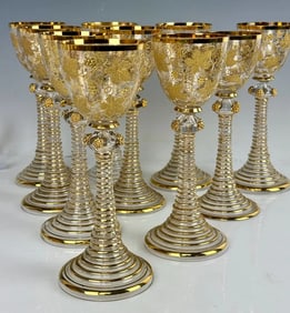 SET OF 10 GILT AND ENAMELLED WINE GLASSES