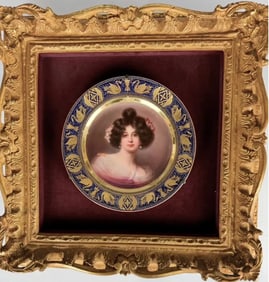 ROYAL VIENNA STYLE PORTRAIT PLATE