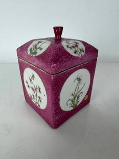 CHINESE PORCELAIN TEA CADDY AND COVER: Measures 4 inches x 4 inches x 5 inches . In good condition. Estimate $600-800