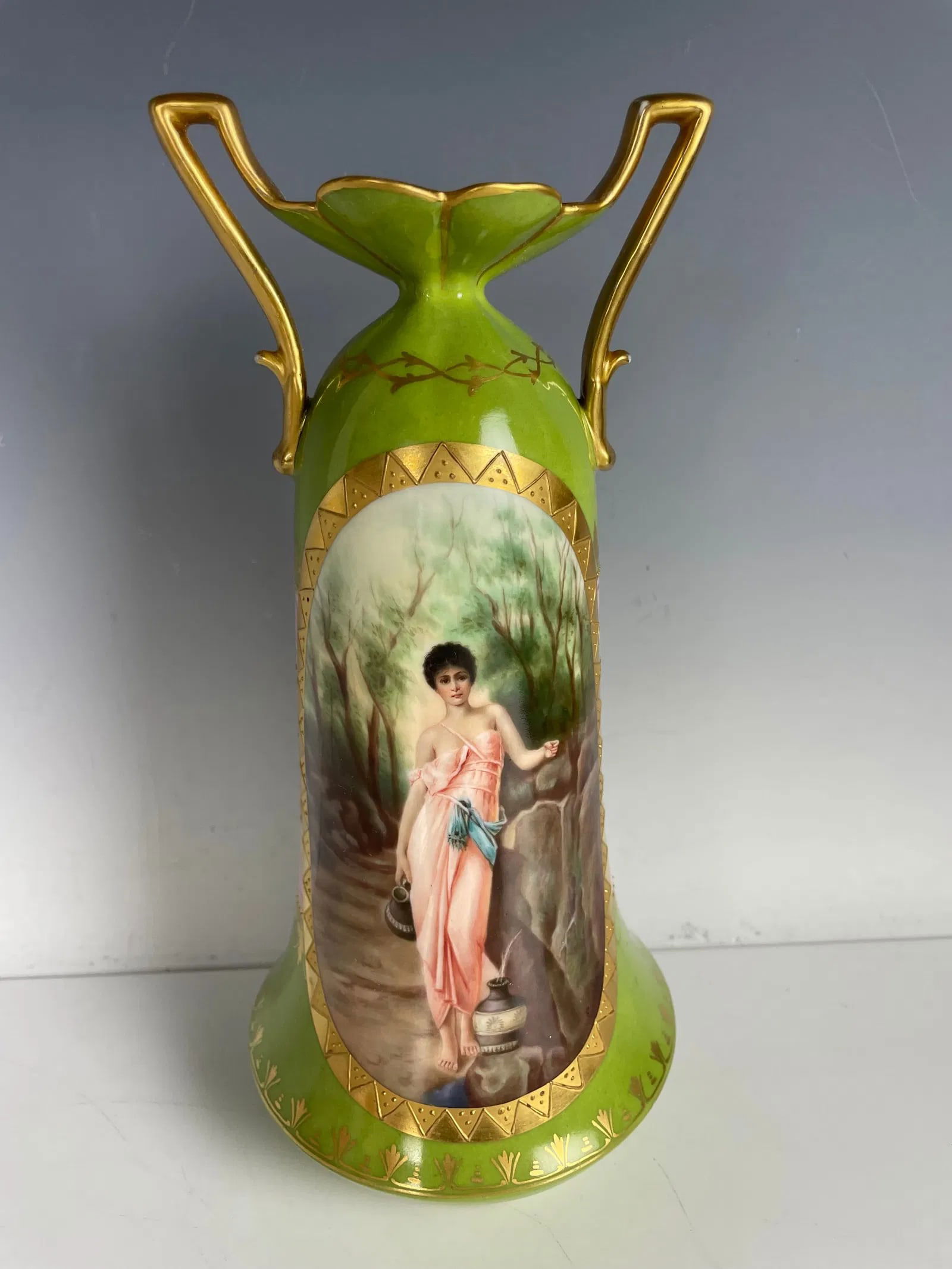ROYAL VIENNA PORCELAIN VASE (1 of 6)