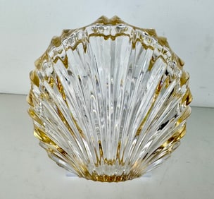 A SHELL SHAPED ORMOLU MOUNTED CRYSTAL BOX