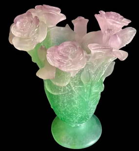 DAUM PATE DE VERRE VASE: Signed Daum France. Measures 7 inches high. In good condition. Estimate $1500-2000