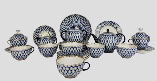 RUSSIAN LOMONOSOV IMPERIAL PORCELAIN TEA SET