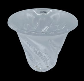 LALIQUE VASE