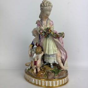 19TH C. MEISSEN GROUP OF BROKEN EGGS
