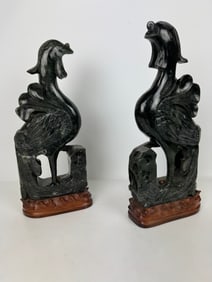 A LARGE PAIR OF CHINESE CARVED SPINACH JADE BIRDS