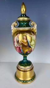 ANTIQUE ROYAL VIENNA VASE AND COVER