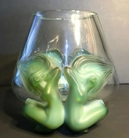 LALIQUE ANTINEA VASE