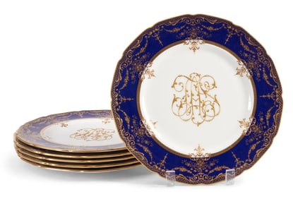 6ROYAL DOULTON DINNER PLATES