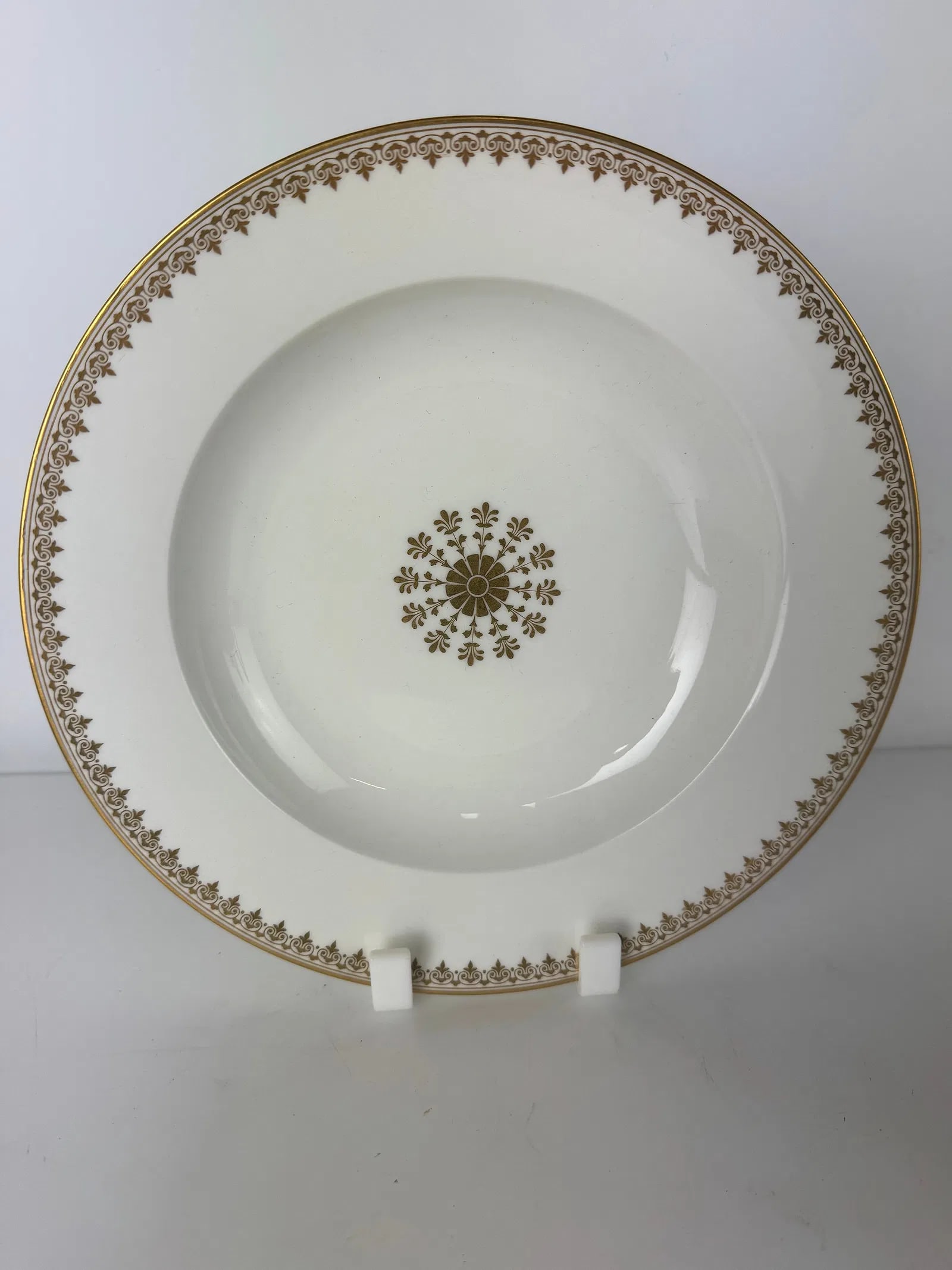 19TH C. SEVRES PLATE: Measures 9.5 inches d. In excellent condition. Estimate $300-400