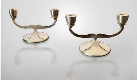 A PAIR OF HONG KONG STERLING SILVER CANDEL HOLDER