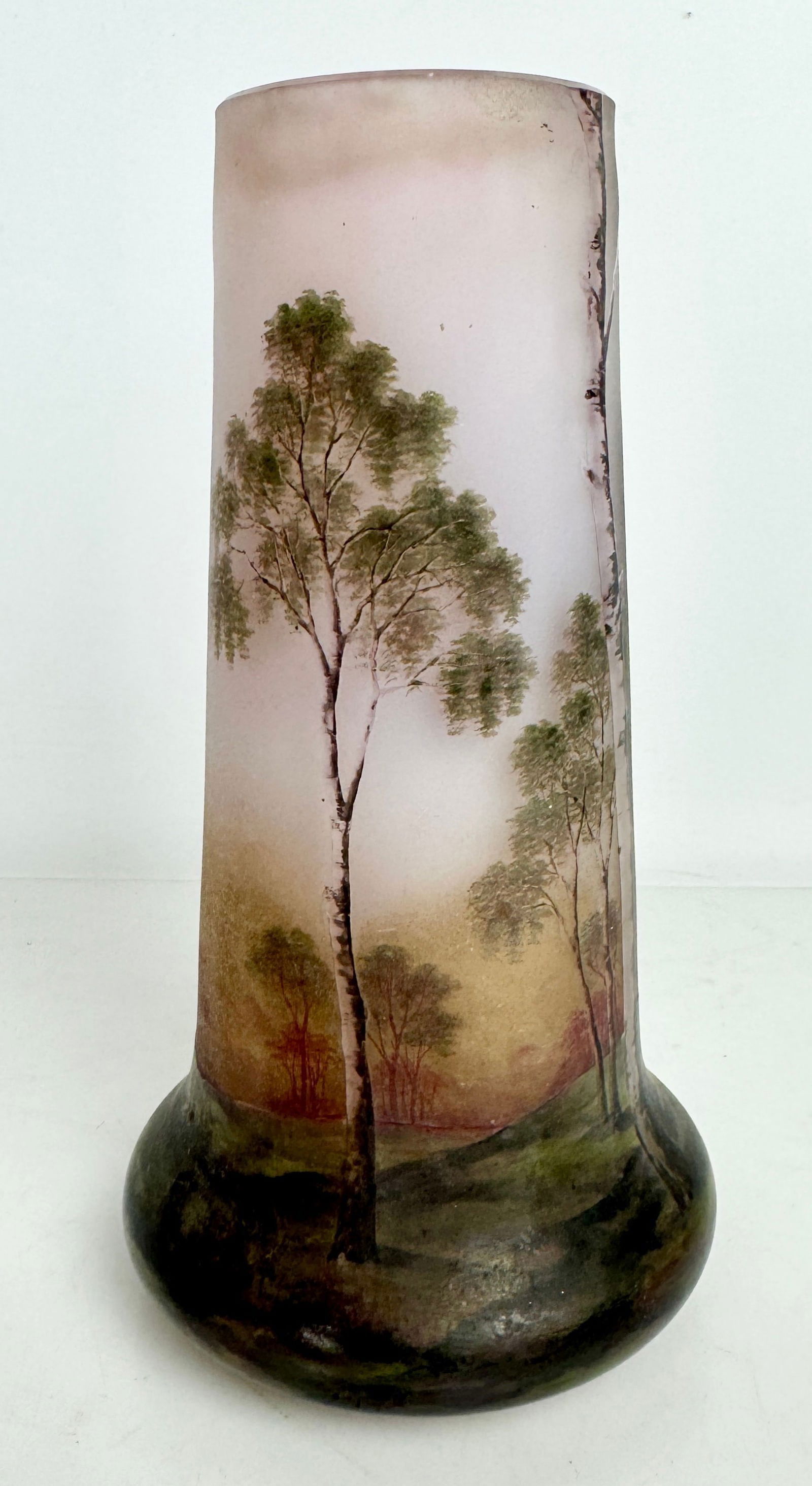 A LARGE SCENIC DAUM NANCY VASE: Circa 1900. Measures 8.5 inches tall. In good condition. Estimate $2500-3000