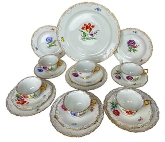 SET OF 6 MEISSEN CUP AND SAUCERS & CAKE PLATE & LARGE SERVING PLATTER