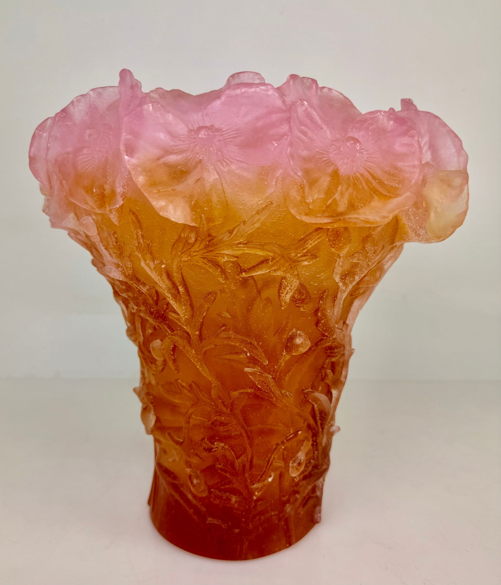 A LARGE DAUM PATE DE VERRE VASE: Signed Daum France. Measures 10.5” tall. In good condition. Estimate $2000-2500