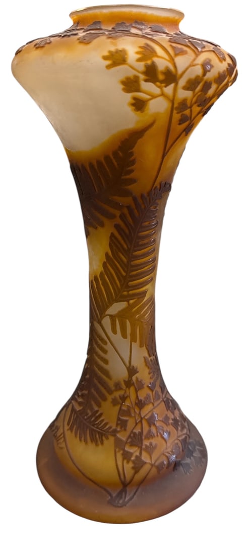 A LARGE GALLE CAMEO GLASS VASE (1 of 5)