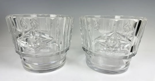 A PAIR OF SIGNED BACCARAT BOWLS