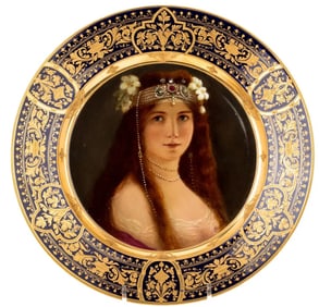 ROYAL VIENNA PORTRAIT PLATE
