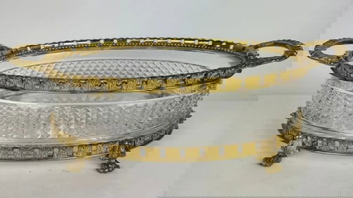 A LARGE ORMOLU MOUNTED BACCARAT STYLE CRYTAL CENTERPIECE