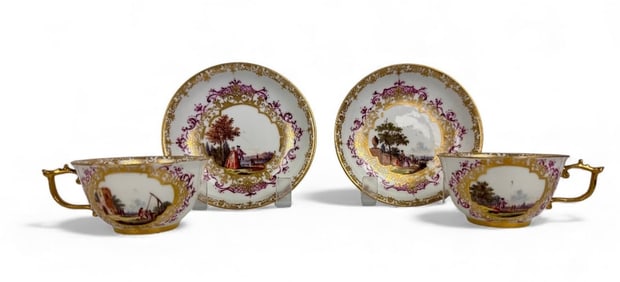 A PAIR OF 18TH C. MEISSEN CUP AND SAUCERS