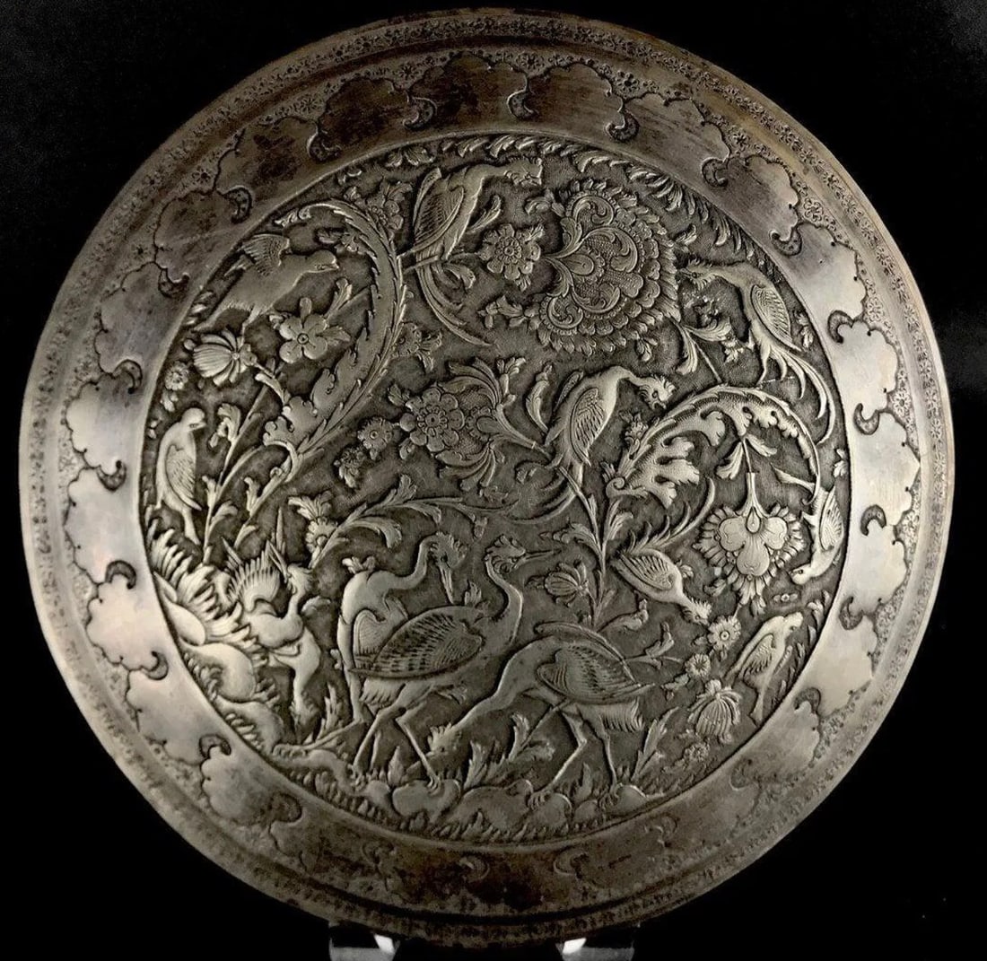 A VERY FINE MID CENTURY PERSIAN SILVER BOX: Marked 84 , and makers name. Measures 10 inches diameter , and weighs 999 grams. Good condition.Estimate $3000-3500