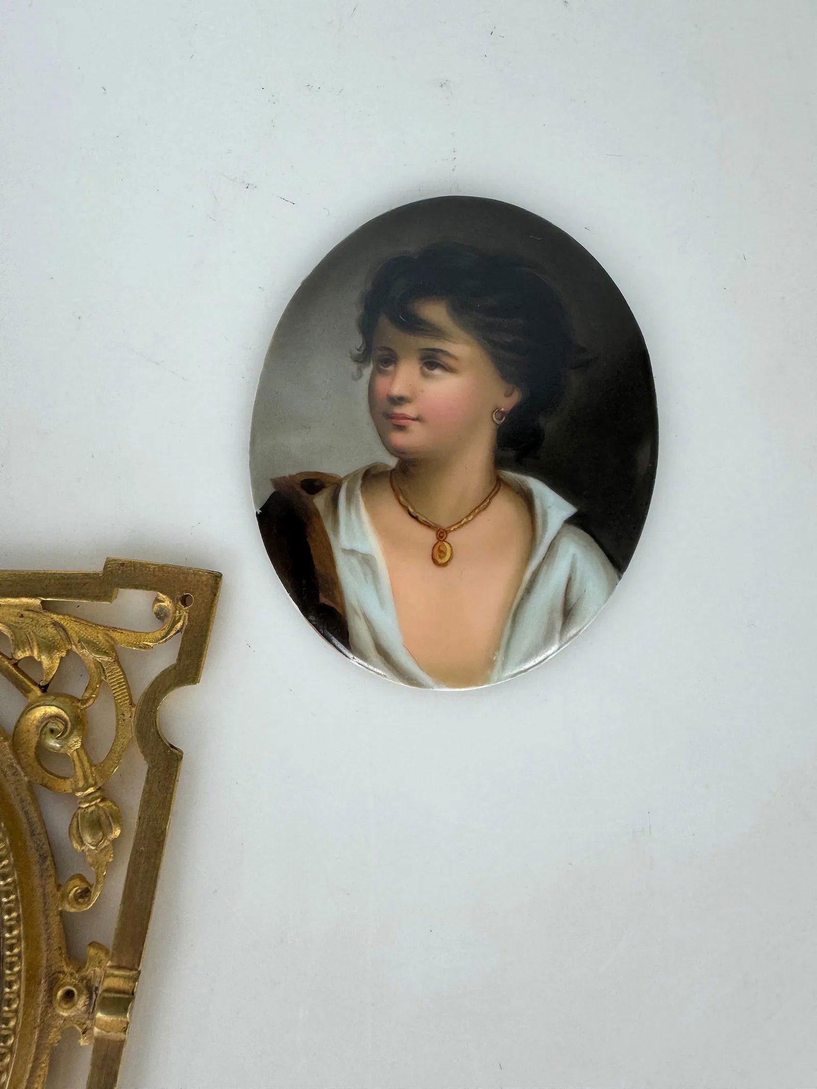 5 PORCELAIN PLAQUES - 6