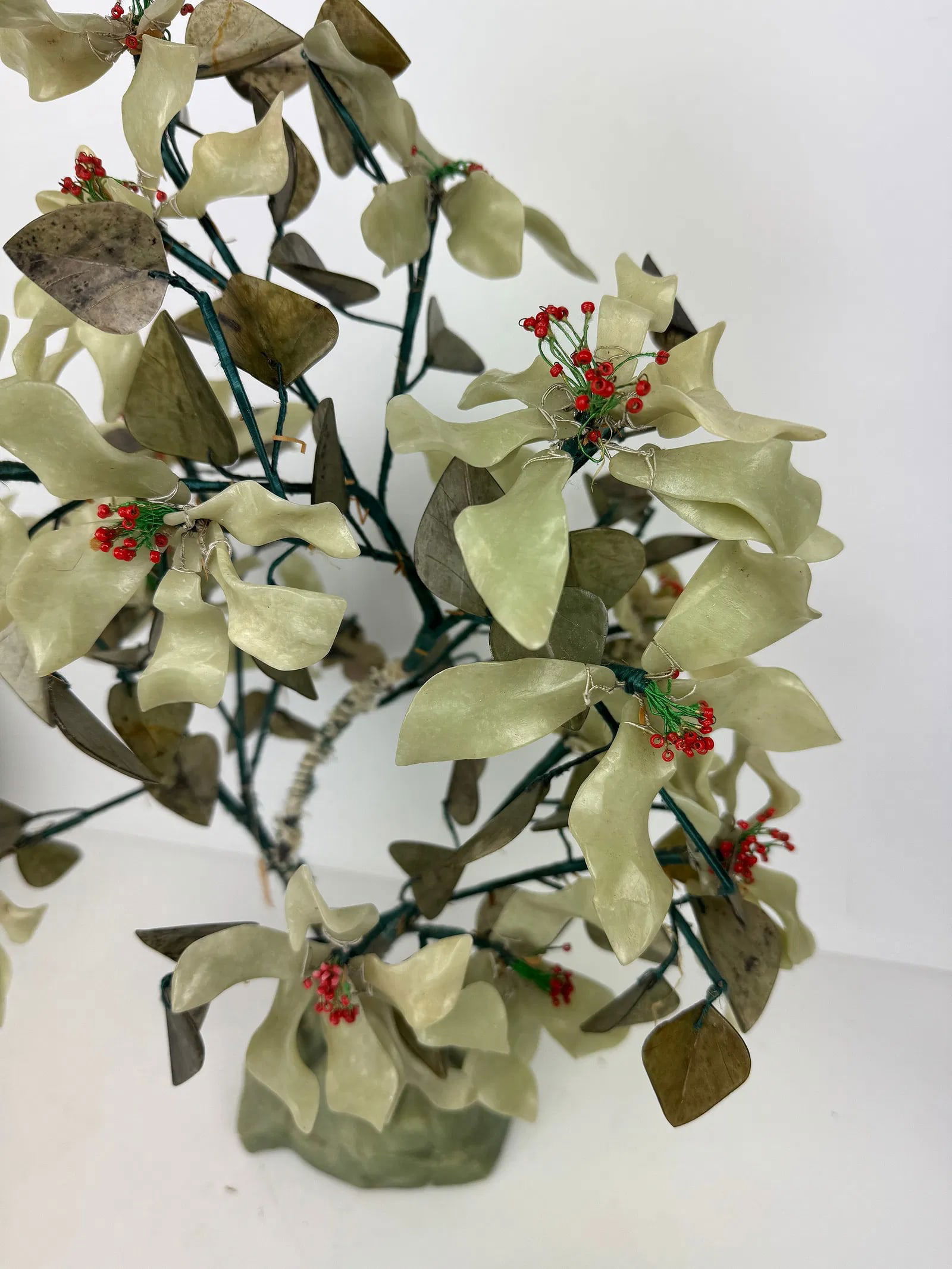 A LARGE CHINESE JADE TREE - 3