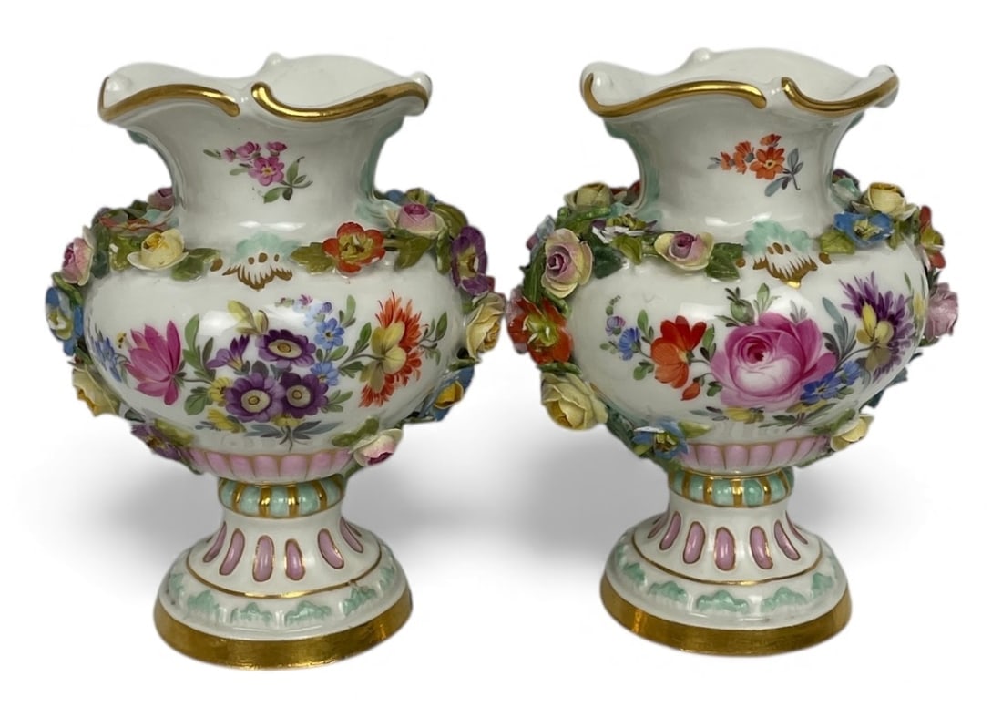 A PAIR OF MINIATURE MEISSEN VASES (1 of 4)