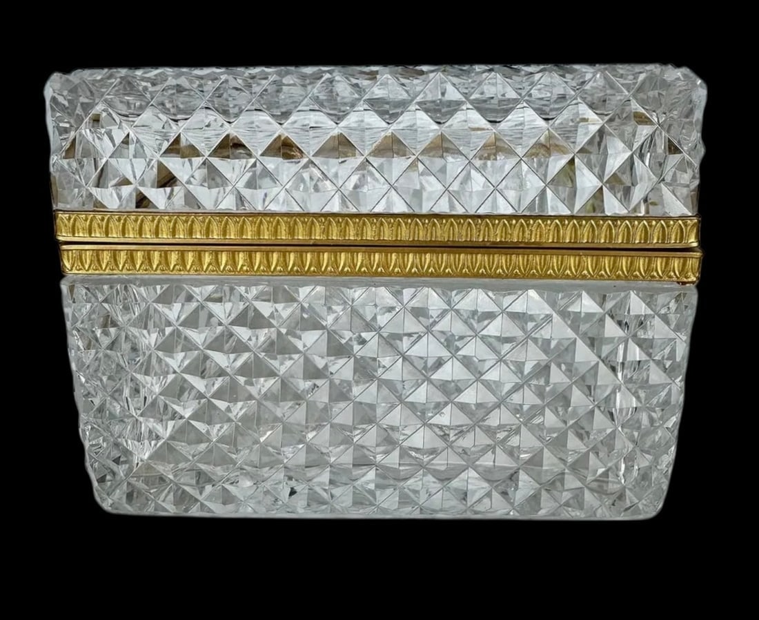 LARGE ORMOLU MOUNTED BACCARAT CRYSTAL BOX (1 of 3)